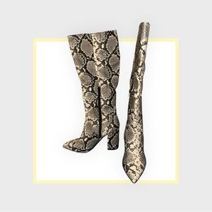 Time and Tru Women’s Knee-High Heeled Boots